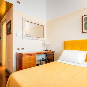 Camera con letto queen size